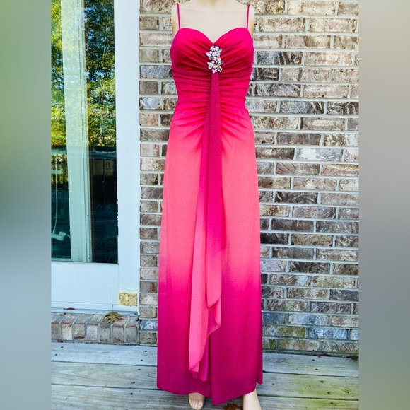 Y2K Pink & Peach Coral Sparkly Ombre Prom Dress - Picture 3 of 11